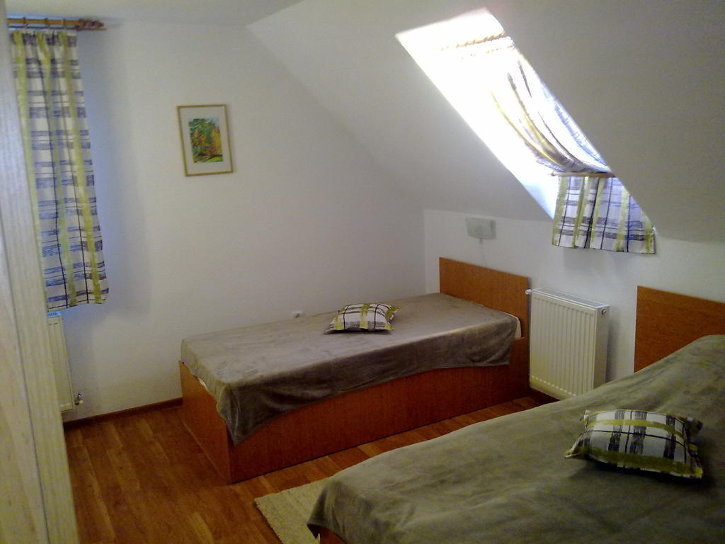 Hotel Casa Dancs Covasna Zimmer foto