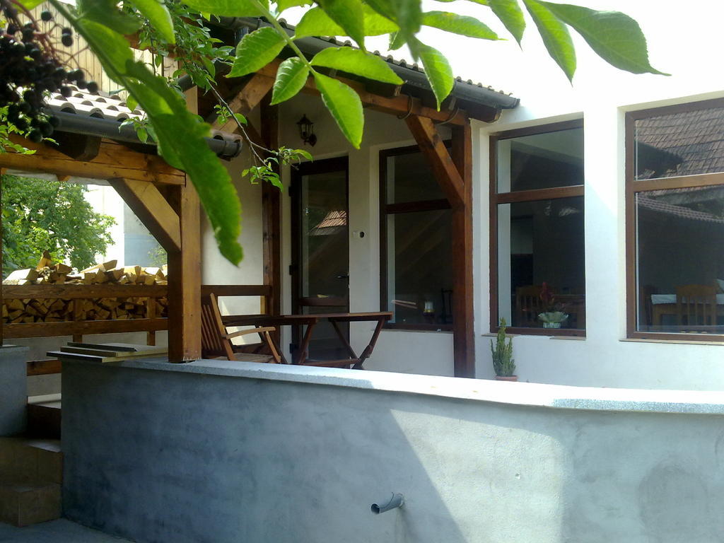 Hotel Casa Dancs Covasna Exterior foto
