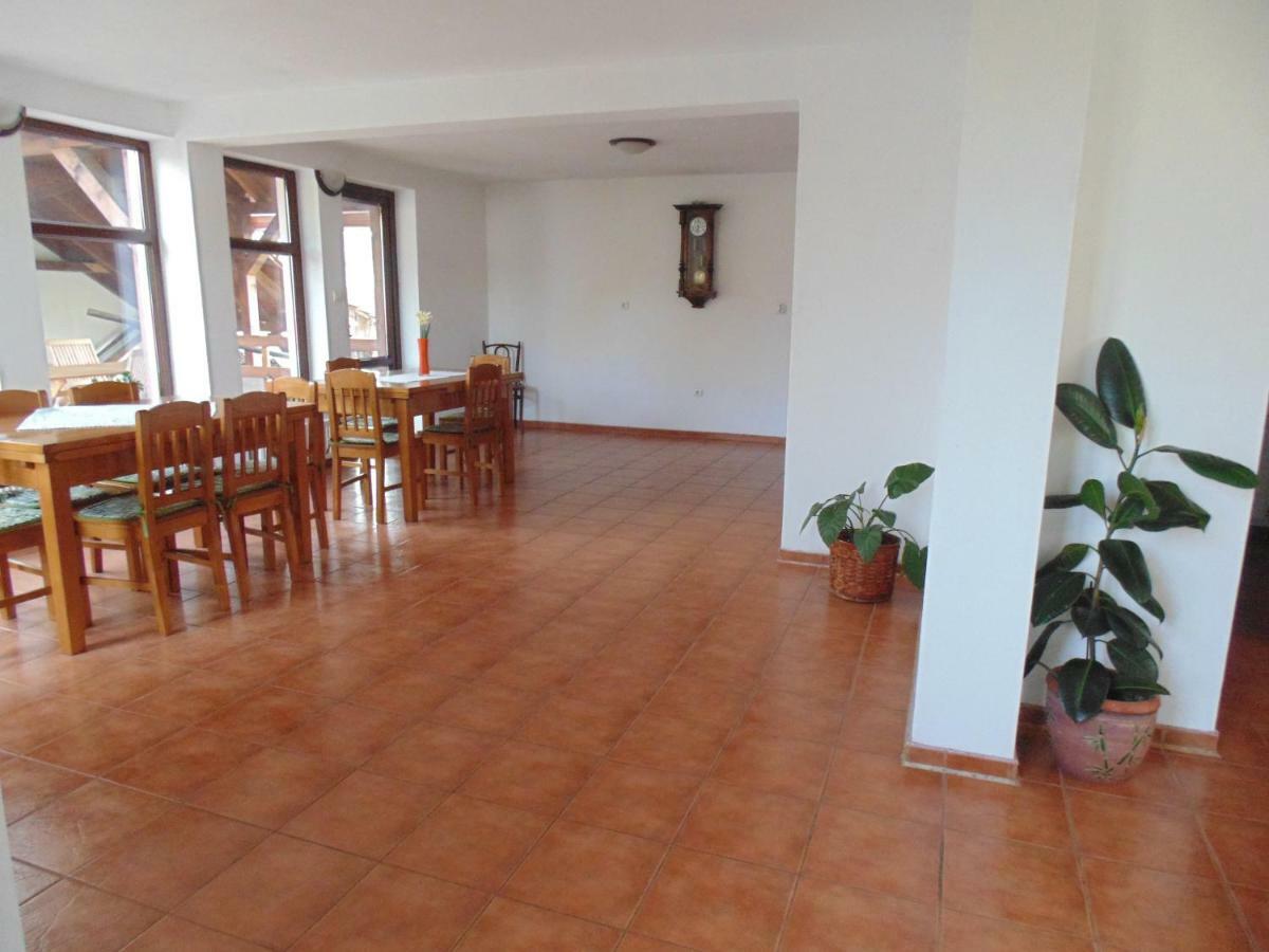 Hotel Casa Dancs Covasna Exterior foto